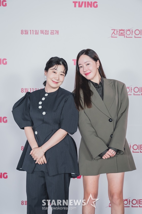 라미란, 엄지원/사진=티빙