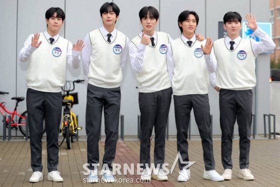 그룹 몬스타엑스 주헌, 형원, 민혁, 아이엠, 기현 9일 오전 경기 고양시 JTBC 스튜디오에서 진행되는 '아는형님' 녹화를 위해 도착하고 있다. 2023.03.09 /사진=임성균 기자 tjdrbs23@