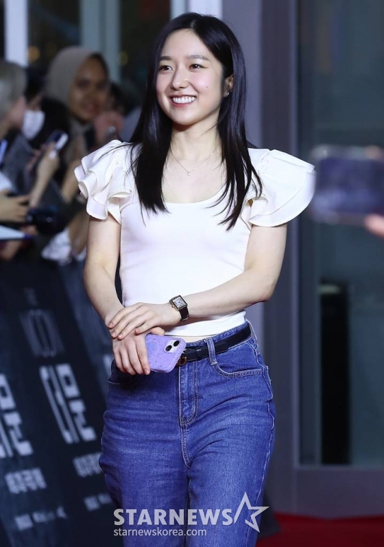 방송인 이혜성이 25일 오후 서울 영등포구 영등포동 타임스퀘어에서 진행된 영화 '더 문' VIP 시사회에 참석하고 있다. '더 문'은 사고로 인해 홀로 달에 고립된 우주 대원 선우와 필사적으로 그를 구하려는 전 우주센터장 재국의 사투를 그린 영화. 내달 2일 개봉. 2023.07.25 /사진=김창현 기자 chmt@