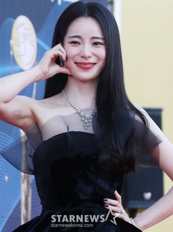 배우 임지연이 19일 오후 인천 파라다이스 시티에서 열린 '제2회 청룡시리즈어워즈(Bluedragon Series Awards)' 레드카펫 행사에 참석하고 있다. '청룡시리즈어워즈'는 넷플릭스부터 디즈니+(플러스), 시즌, 애플TV+(플러스), 왓챠, 웨이브, 카카오TV, 쿠팡플레이, 티빙이 제작하거나 투자한 국내 드라마와 예능을 대상으로 한 국내 최초, 단독 시상식이다. 2023.07.19 /사진=김창현 기자 chmt@