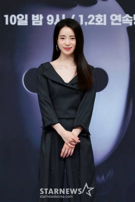 배우 임지연이 10일 오후 온라인으로 진행된 목요드라마 '국민사형투표' 제작발표회에 참석해 포즈를 취하고 있다. '국민사형투표'는 악질범들을 대상으로 국민사형투표를 진행하고 사형을 집행하는 정체 미상의 '개탈'을 추적하는 이야기를 그린 작품으로, SBS가 야심 차게 선보이는 하드보일드 추적 스릴러물이다. / 사진제공 = SBS /사진=김창현