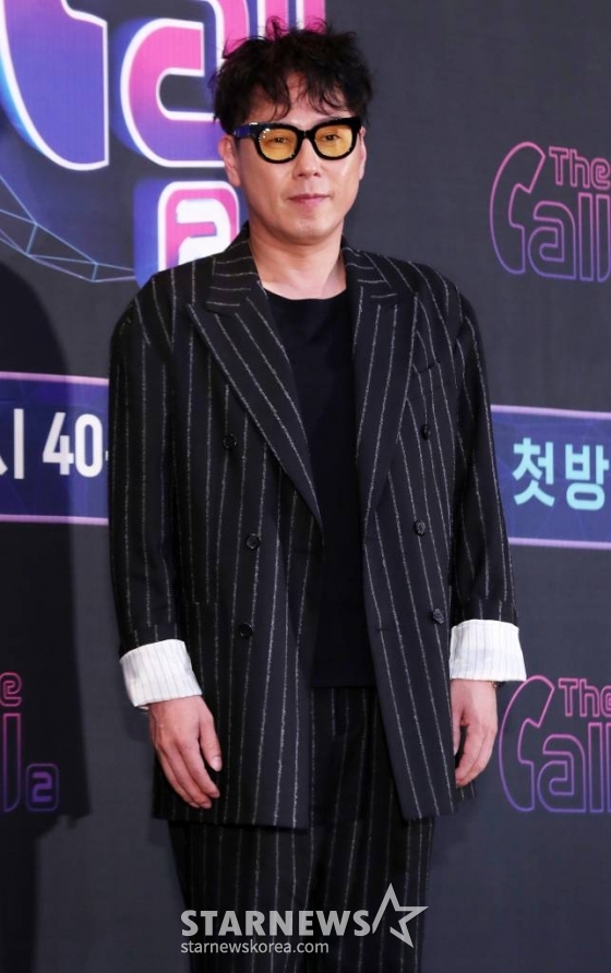 가수 윤종신이 5일 오전 서울 마포구 상암 CJ E&M에서 진행된 Mnet '더 콜2' 제작발표회에 참석해 포즈를 취하고 있다. /사진=김휘선 기자 hwijpg@