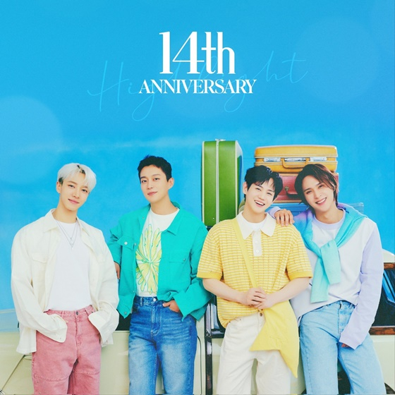 그룹 하이라이트 /사진=어라운드어스