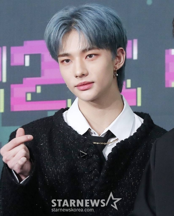 그룹 스트레이 키즈 현진이 16일 오후 서울 송파구 잠실종합운동장 실내체육관에서 열린 '2022 KBS 가요대축제'에 참석해 포즈를 취하고 있다. '2022 KBS 가요대축제'에는 보아, 코요태, 김우석, NCT 127, NCT 드림, 펜타곤, 더보이즈, 프로미스나인, 포레스텔라, 스트레이키즈, (여자)아이들, 에이티즈, 최예나, 원어스, 있지, 투모로우바이투게더, 스테이씨, 에스파, 엔하이픈, 아이브, 케플러, 엔믹스, 르세라핌, 뉴진스 등 2022 대세 아이콘들이 총출동해 최고의 무대를 선사할 예정이다. 2022.12.16 /사진=김창현 기자 chmt@