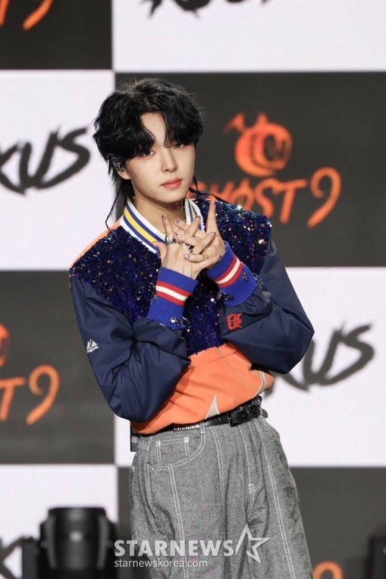 그룹 고스트나인(GHOST9) 이강성이 25일 오후 서울 강남구 청담동 일지아트홀에서 진행된 일곱 번째 미니앨범 'ARCADE : O(아케이드 : 오)' 발매 기념 쇼케이스에 참석해 포즈를 취하고 있다. / 사진제공 = 마루기획 /사진=김창현