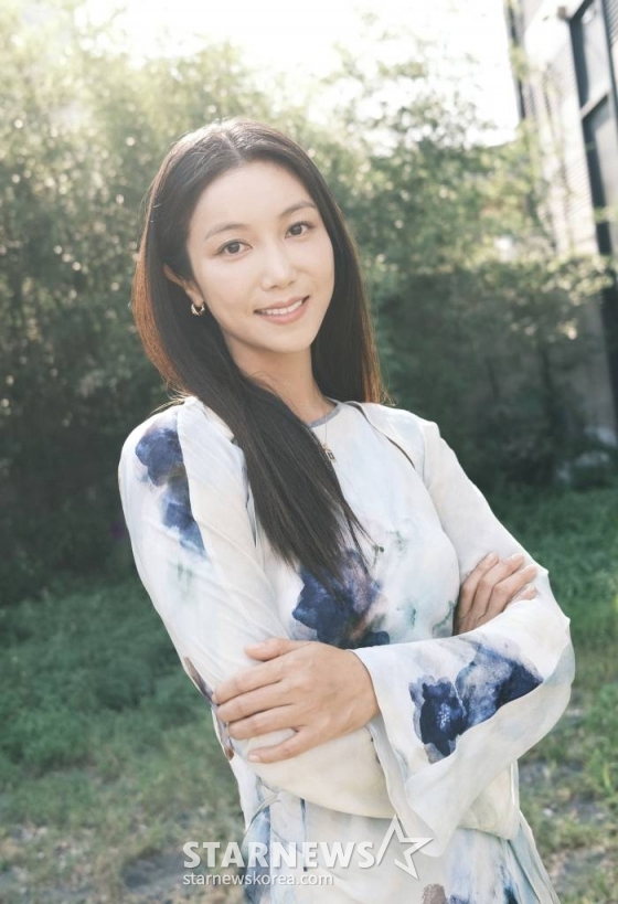 tvN 드라마 '아라문의 검'의 배우 김옥빈이 25일 진행된 종영 인터뷰를 위해 포즈를 취하고 있다. /사진제공=고스트스튜디오 2023.10.25 /사진=이동훈