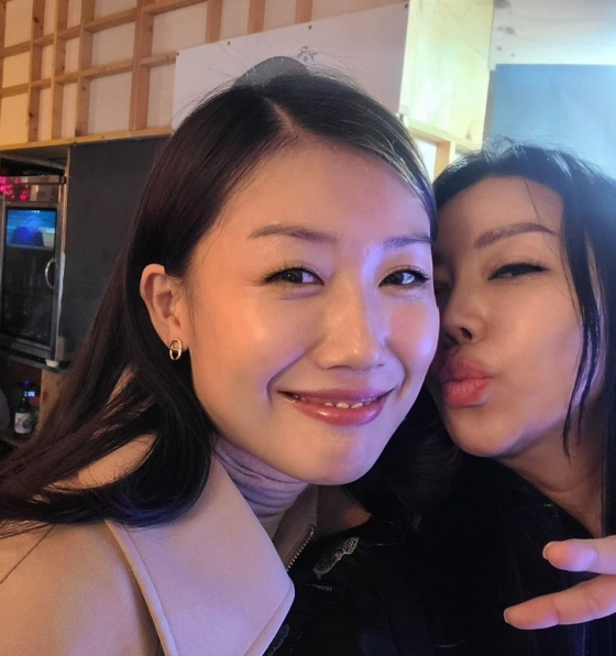 16기 영숙(왼쪽)과 10기 정숙 /사진=정숙 SNS