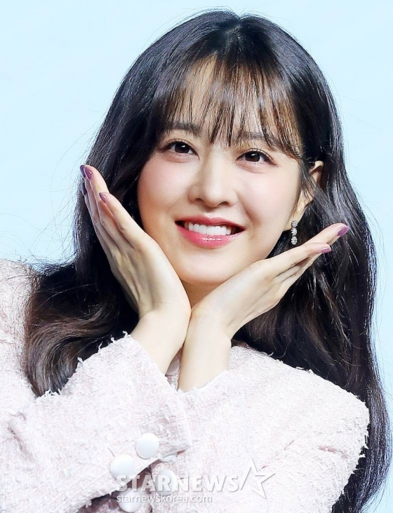 베우 박보영이 1일 오전 서울 종로구 JW메리어트 동대문스퀘어 서울에서 진행된 넷플릭스 오리지널 시리즈 '정신병동에도 아침이 와요' 제작발표회에 참석해 포즈를 취하고 있다. '정신병동에도 아침이 와요'는 정신건강의학과로 처음 오게 된 간호사 다은이 정신병동 안에서 만나는 세상과 마음 시린 사람들의 이야기를 그린다. 오는 3일 공개. 2023.11.01 /사진=김창현