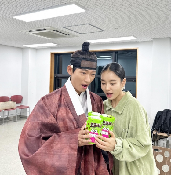안은진, 남궁민 /사진=인스타그램