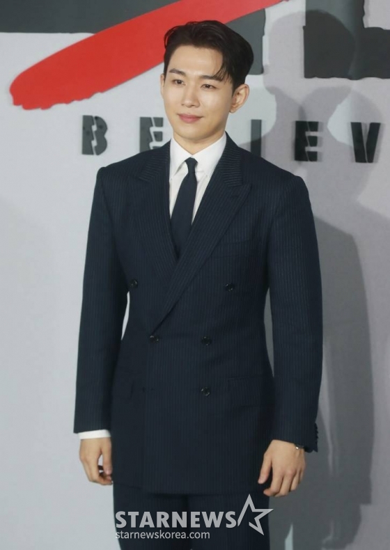 배우 오승훈이 14일 오전 서울 CGV용산아이파크몰에서 진행된 넷플릭스 영화 '독전2'(감독 백종열) 제작발표회에 참석해 포즈를 취하고 있다. 용산역에서 벌인 지독한 혈투 이후, 여전히 이선생을 쫓는 원호(조진웅 분)와 사라진 락(오승훈 분), 다시 나타난 브라이언(차승원 분)과 사태 수습을 위해 중국에서 온 큰칼(한효주)의 독한 전쟁을 그린 범죄 액션 영화 '독전2'는 오는 17일 공개된다. /2023.11.14 /사진=이동훈