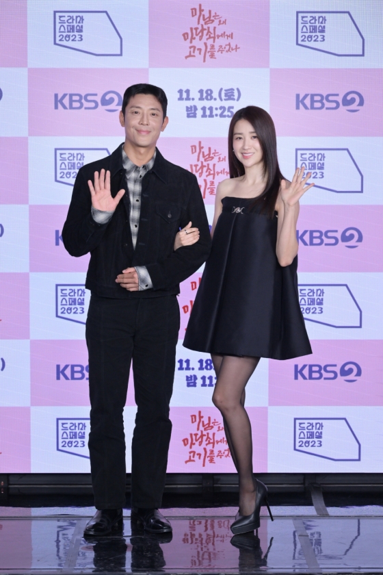 배우 김주헌(왼쪽), 박하선 /사진=KBS
