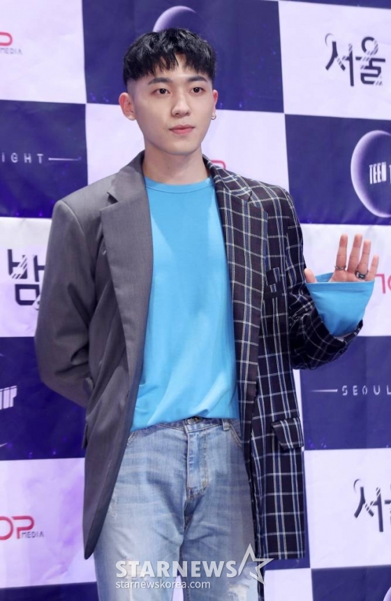 그룹 틴탑 창조가 8일 오후 서울 강남구 SAC 아트홀에서 진행된 여덟 번째 미니앨범 'SEOUL NIGHT' 발매 기념 쇼케이스에서 포즈를 취하고 있다. /사진=김휘선 기자 hwijpg@
