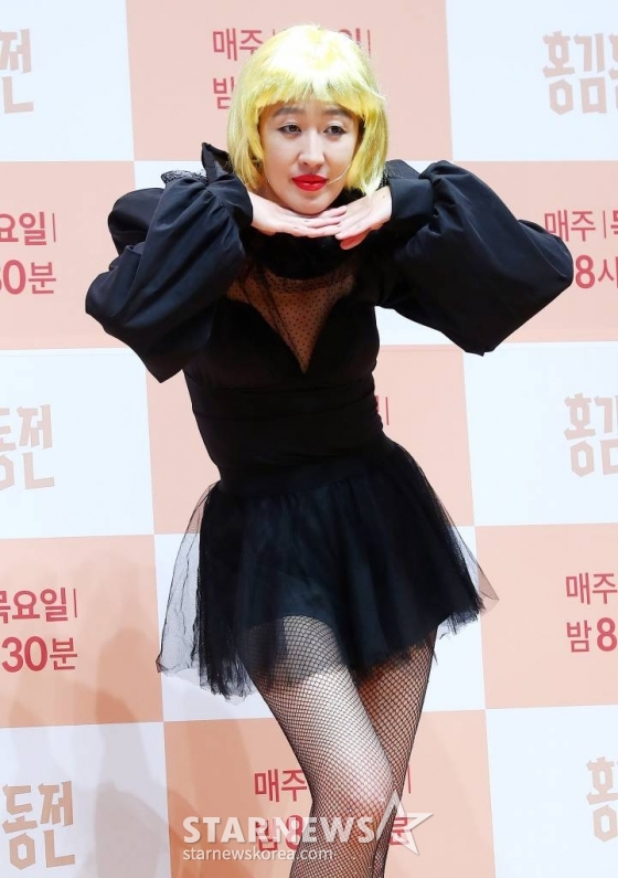 방송인 홍진경이 14일 오후 서울 영등포구 여의도 KBS 아트홀에서 진행된 예능 '홍김동전' 1주년 기자간담회에 참석해 포즈를 취하고 있다. 2023.07.14 /사진=김창현 기자 chmt@