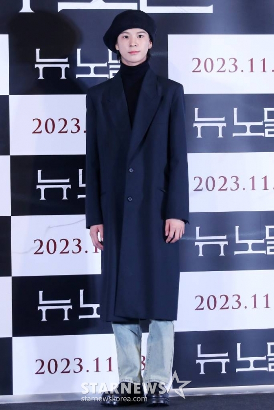 가수 겸 배우 정동원이 27일 오후 서울 용산구 아이파크몰 CGV에서 진행된 영화 '뉴 노멀' 언론시사회 및 기자간담회에 참석해 포즈를 취하고 있다. '뉴 노멀'은 공포가 일상이 되어 버린 새로운 시대에 도착한 웰메이드 말세 스릴러다. 2023.10.27 /사진=김창현