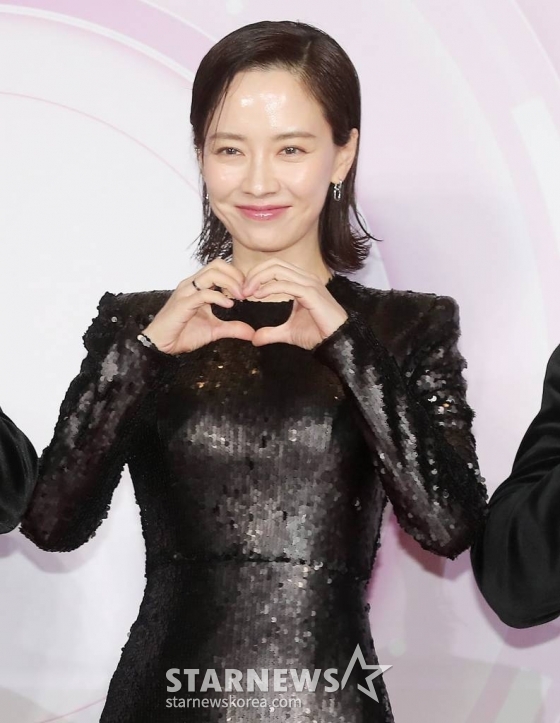 '런닝맨' 송지효가 17일 오후 서울 마포구 상암동 SBS프리즘타워에서 진행된 '2022 SBS 연예대상'에 참석해 포즈를 취하고 있다. 2022.12.17 /사진=김창현 기자 chmt@