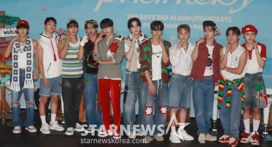 그룹 더보이즈(THE BOYZ)가 7일 오후 서울 영등포 CGV에서 진행된 두번째 정규앨범 '판타지'(PHANTASY) 파트1 '8월의 크리스마스'(Christmas In August) 발매 기자간담회에서 포즈를 취하고 있다. 두번째 정규 앨범 '판타지' 파트1 '크리스마스 인 어거스트'는 8월의 크리스마스라는 말의 뜻처럼 현실에는 있는 수 없는, 마치 꿈처럼 기적같은 상상의 순간들과 감정을 크리스마스 선물처럼 담아낸 앨범이다. /2023.08.07 /사진=이동훈