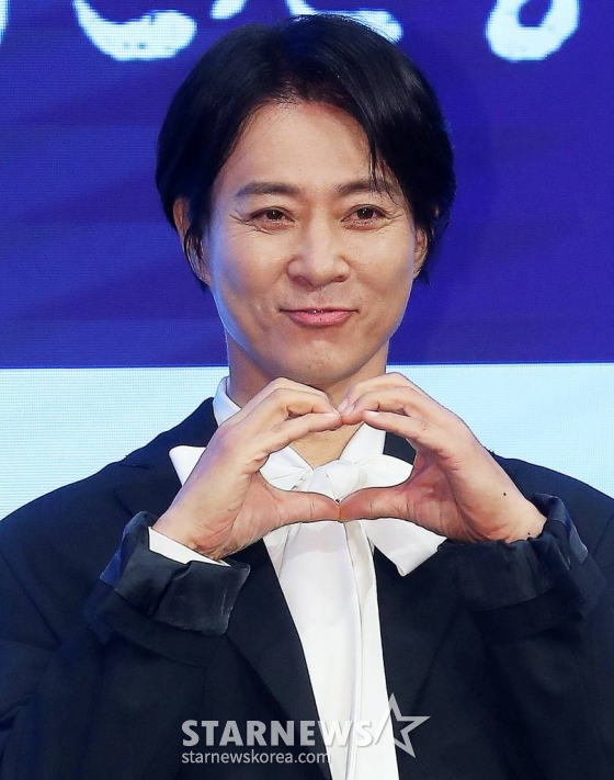 배우 최수종이 9일 오후 서울 구로구 더 세인트 웨딩홀에서 진행된 KBS 2TV 대하드라마 '고려 거란 전쟁' 제작발표회에 참석해 포즈를 취하고 있다. '고려 거란 전쟁'은 관용의 리더십으로 고려를 하나로 모아 거란과의 전쟁을 승리로 이끈 고려의 황제 현종(김동준 분)과 그의 정치 스승이자 고려군 총사령관이었던 강감찬(최수종 분)의 이야기를 담은 작품이다. 오는 11일 첫 방송. 2023.11.09 /사진=김창현