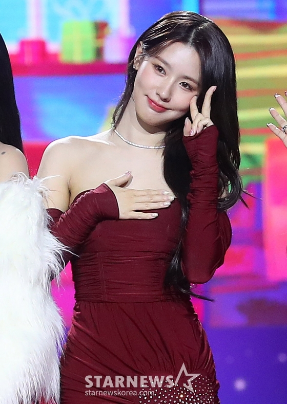 걸그룹 (여자)아이들 미연이 25일 오후 인천 영종도 인스파이어 컨벤션 그랜드볼룸에서 진행된 '2023 SBS 가요대전' 레드카펫 행사에 참석해 포즈를 취하고 있다. 2023.12.25 /사진=김창현