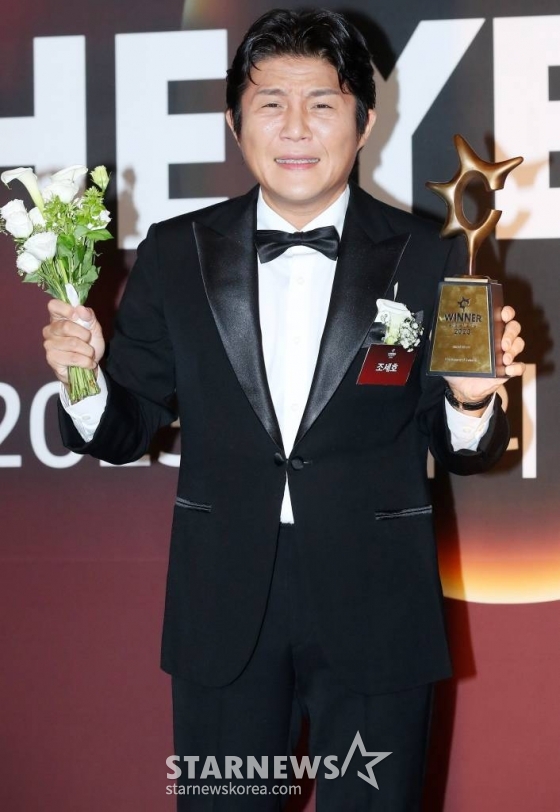 방송인 조세호가 7일 서울 중구 신라호텔에서 진행된 '2023 올해의 브랜드 대상'에 참석해 포즈를 취하고 있다. 2023.09.07 /사진=김창현