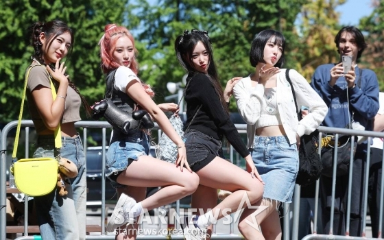 걸그룹 하이키가 8일 서울 영등포구 여의도동 KBS 신관홀에서 진행된 KBS2 '뮤직뱅크' 리허설에 참석하며 포즈를 취하고 있다. 2023.09.08 /사진=김창현