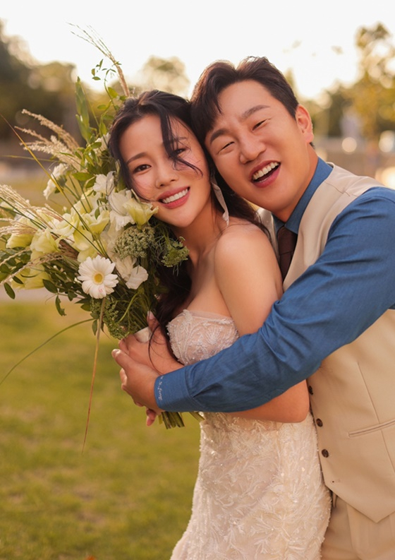 정호철(왼쪽)과 이혜지 /사진제공=A2Z엔터테인먼터