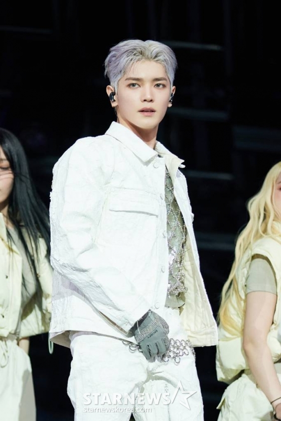 NCT 태용이 25일 서울 올림픽공원 올림픽홀에서 진행된 2024 태용 콘서트 '티와이 트랙'에서 멋진 공연을 펼치고 있다. /사진제공=SM엔터테인먼트 2024.02.25 /사진=이동훈
