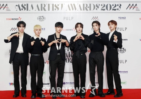 그룹 보이넥스트도어가 14일 필리핀 아레나에서 열린 '2023 아시아 아티스트 어워즈 인 필리핀'(2023 Asia Artist Awards IN THE PHILIPPINES, 이하 '2023 AAA')에서 멋진 무대를 선보이고 있다. '2023 AAA'는 스타뉴스가 주최하고 Asia Artist Awards 조직위원회, TONZ 엔터테인먼트, PULP Live World가 공동 주관한다. 그룹 아이브(IVE) 장원영, 가수 강다니엘, 그룹 제로베이스원 성한빈이 MC를 맡았다. /사진=이동훈