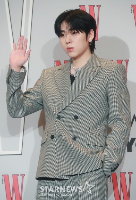가수 지코가 24일 오후 서울 포시즌스호텔에서 진행된 제18회 유방암 인식 향상 캠페인 'W Korea'에 참석해 포즈를 취하고 있다. /2023.11.24 /사진=이동훈