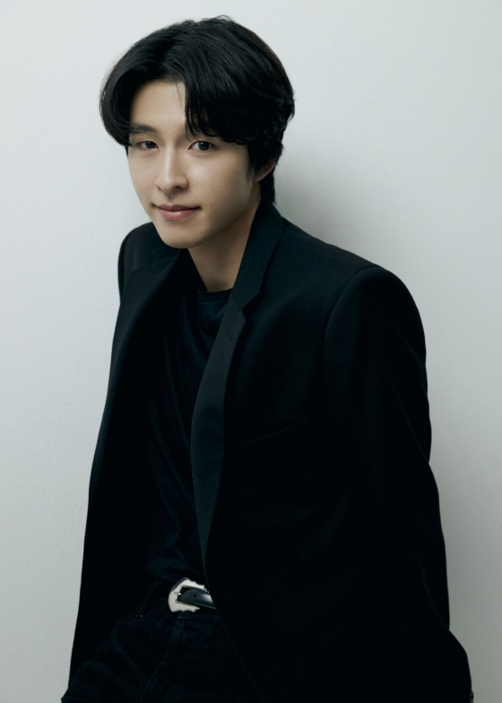 영화 '댓글부대'(감독 안국진)의 주연배우 홍경이 25일 진행된 인터뷰를 위해 포즈를 취하고 있다. /사진제공=매니지먼트mmm 2024.03.25 /사진=이동훈