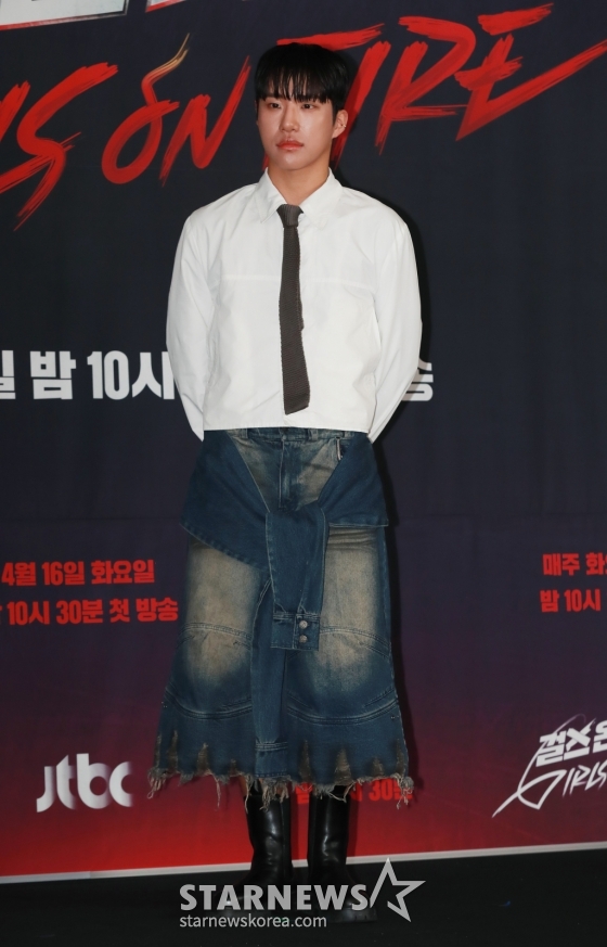댄서 킹키가 16일 오후 서울 마포구 상암동 스탠포드호텔에서 진행된 JTBC 예능 '걸스 온 파이어' 제작발표회에 참석해 포즈를 취하고 있다. 'NEW K-POP'을 제안할 여성 보컬 그룹 결성 오디션 프로그램 '걸스 온 파이어'는 오늘(16일) 첫 방송된다. /2024.04.16 /사진=이동훈