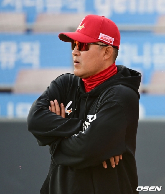 SSG 이숭용 감독.