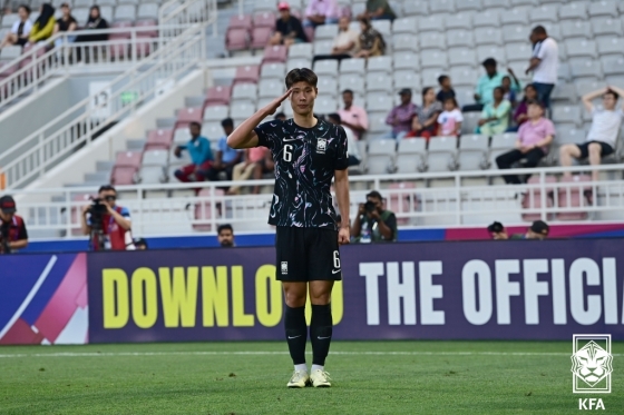 경레 세리머니하는 이영준(김천 상무). /사진제공=대한축구협회(KFA)