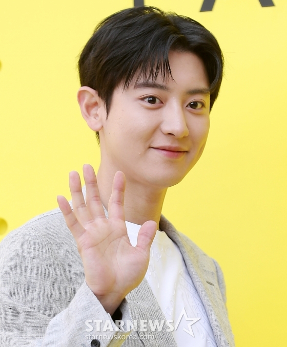 엑소 찬열이 3일 오전 서울 강남구 압구정동 갤러리아 EAST에서 진행된 향수 브랜드 아쿠아 디 파르마 팝업 스토어 오픈 행사에 참석해 포즈를 취하고 있다. 2023.03.03
