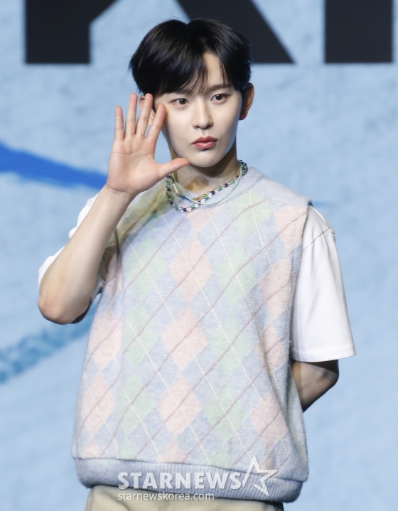 (서울=뉴스1) 권현진 기자 = 그룹 휘브(WHIB)의 하승이 14일 서울 강남구 일지아트홀에서 열린 두 번째 싱글 '이터널 유스: 킥 잇(ETERNAL YOUTH : KICK IT)' 발매 쇼케이스에서 포즈를 취하고 있다. 2024.5.14/뉴스1 Copyright (C) 뉴스1. All rights reserved. 무단 전재 및 재배포, AI학습 이용 금지. /사진=(서울=뉴스1) 권현진 기자