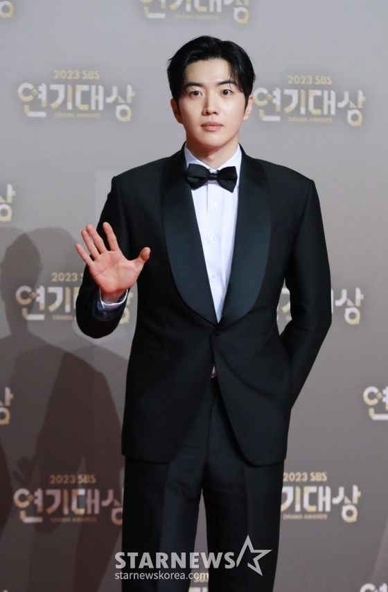 배우 강훈이 29일 오후 서울 상암동 SBS 프리즘센터에서 진행된 2023 SBS 연기대상 포토월 행사에 참석해 포즈를 취하고 있다. /2023.12.29 /사진=이동훈