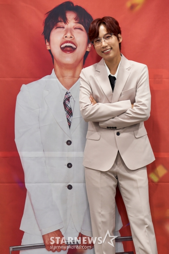 30일 오전 온라인으로 진행된 MBC 라디오 신규 DJ 기자간담회에서 '두시의 데이트 재재입니다'의 재재가 포즈를 취하고 있다. /사진제공=MBC