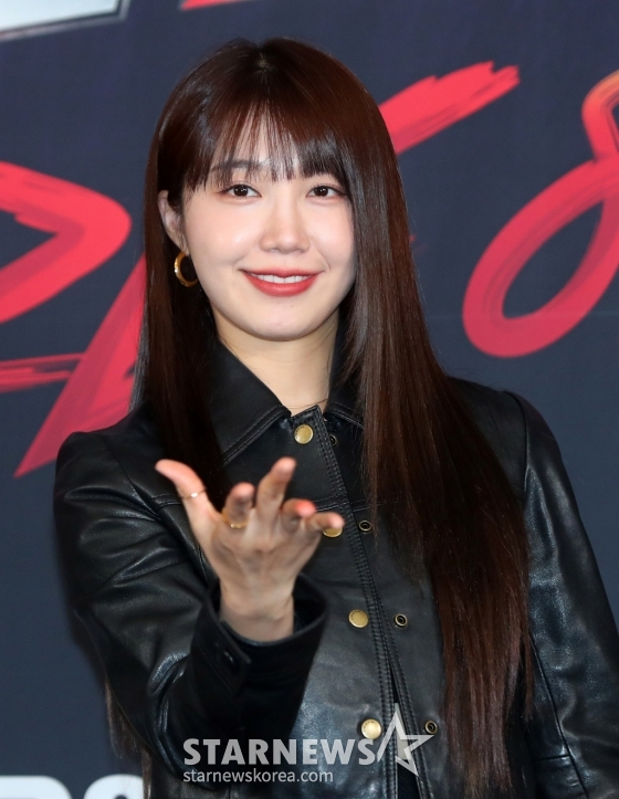 [서울=뉴시스] 김혜진 기자 = 가수 정은지가 16일 오후 서울 마포구 스탠포드호텔에서 열린 JTBC 새 오디션 프로그램 '걸스 온 파이어' 제작발표회에서 포즈를 취하고 있다. 2024.04.16. jini@newsis.com /사진=김혜진