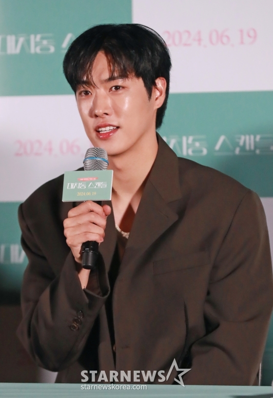 배우 타쿠야가 12일 오후 서울 CGV용산아이파크몰에서 진행된 영화 '대치동 스캔들'(감독 김수인) 언론시사회 및 기자간담회에 참석해 질문에 답하고 있다. /2024.06.12 /사진=이동훈