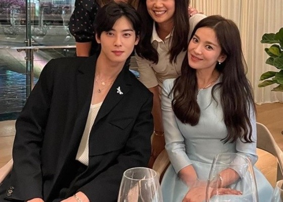 차은우와 송혜교교 /사진=차은우 인스타그램