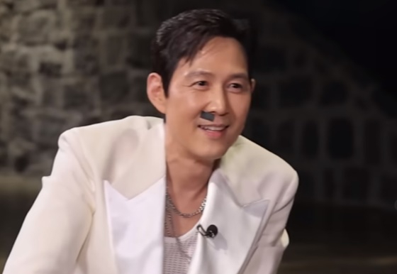 이정재 /사진=유튜브 채널 '짠한형 신동엽' 캡처