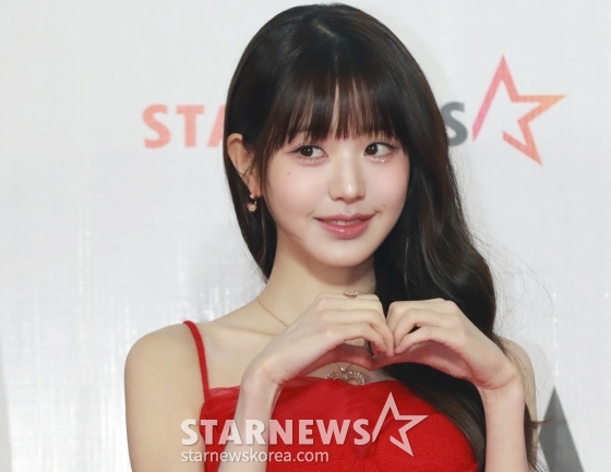 아이브 장원영이 14일 필리핀 아레나에서 열린 '2023 아시아 아티스트 어워즈 인 필리핀'(2023 Asia Artist Awards IN THE PHILIPPINES, 이하 '2023 AAA') 레드카펫 행사에 참석해 포즈를 취하고 있다. '2023 AAA'는 스타뉴스가 주최하고 Asia Artist Awards 조직위원회, TONZ 엔터테인먼트, PULP Live World가 공동 주관한다. 그룹 아이브(IVE) 장원영, 가수 강다니엘, 그룹 제로베이스원 성한빈이 MC를 맡았다. 2023.12.14 /사진=이동훈