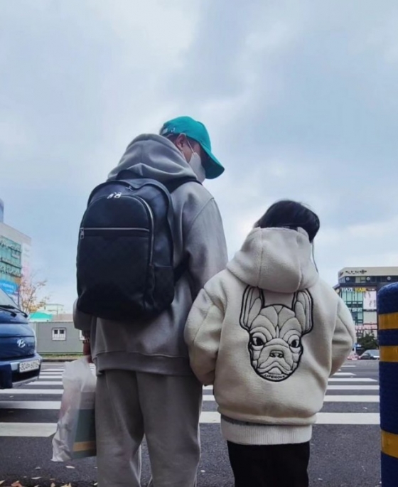 /사진=아웃사이더 SNS