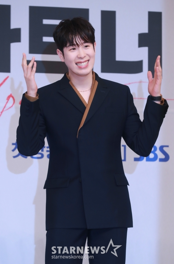 배우 표지훈이 10일 오후 서울 목동 SBS 사옥에서 진행된 금토드라마 '굿파트너' 제작발표회에 참석해 포즈를 취하고 있다. 이혼이 ‘천직’인 스타변호사 차은경과 이혼은 ‘처음’인 신입변호사 한유리의 차갑고 뜨거운 휴먼 법정 오피스 드라마 '굿파트너'는 오는 12일 첫 방송된다. /2024.07.10 /사진=이동훈
