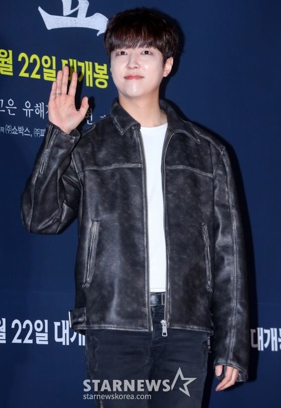 배우 이유진이 20일 오후 서울 송파구 롯데시네마 월드타워에서 진행된 영화 '파묘' VIP 시사회에 참석해 포즈를 취하고 있다. '파묘'는 거액의 돈을 받고 수상한 묘를 이장한 풍수사와 장의사, 무속인들에게 벌어지는 기이한 사건을 담은 오컬트 미스터리 영화. 오는 22일 개봉. / 2024.02.20 /사진=김창현