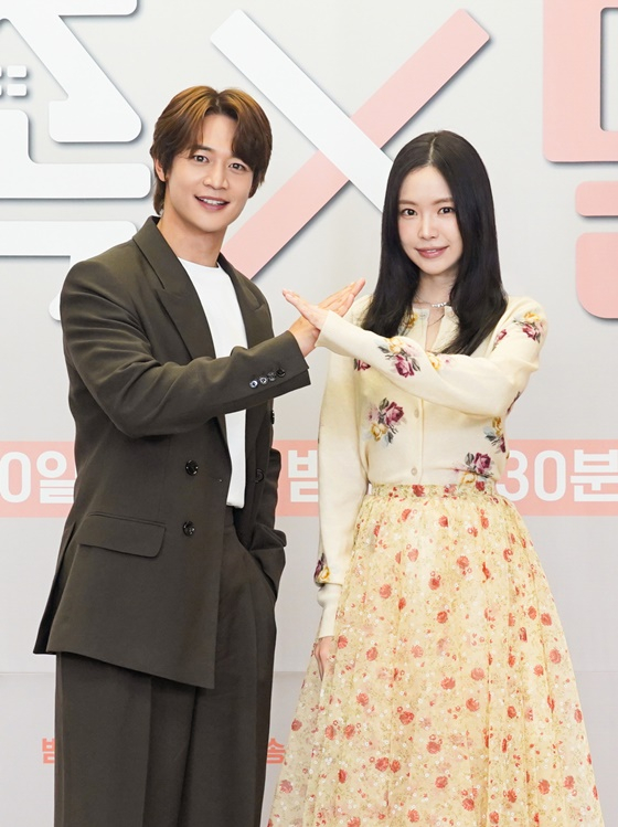 최민호-손나은 /사진제공=JTBC