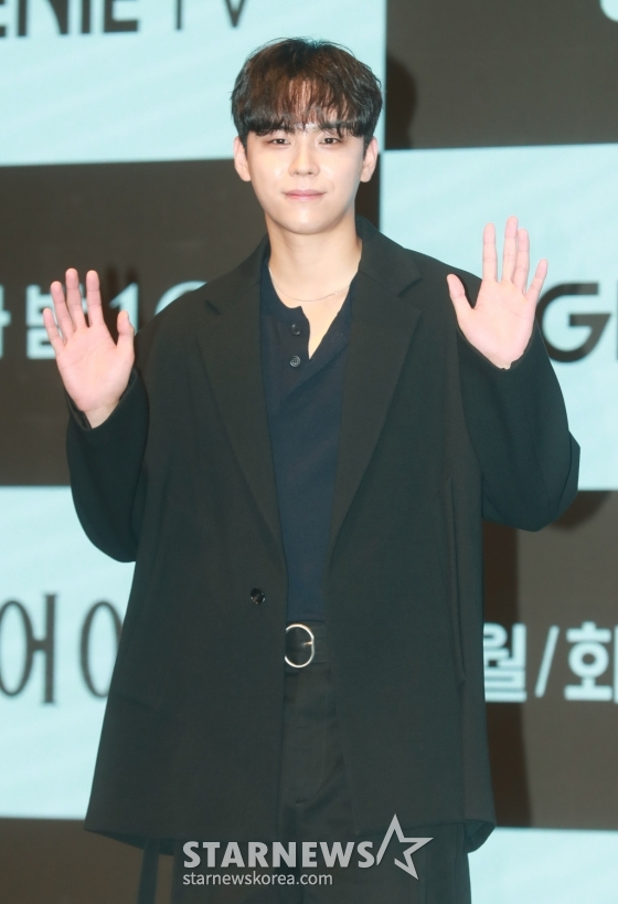 배우 김도훈이 12일 오후 서울 구로구 더 세인트에서 진행된 지니TV 드라마 '유어 아너' 제작발표회에 참석해 포즈를 취하고 있다. 자식을 위해 괴물이 되기로 한 두 아버지의 부성 본능 대치극 '유어 아너'는 오늘(12일) 첫 방송된다. /2024.08.12 /사진=이동훈