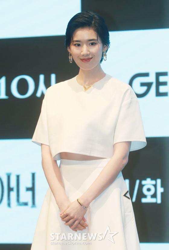 배우 정은채가 12일 오후 서울 구로구 더 세인트에서 진행된 지니TV 드라마 '유어 아너' 제작발표회에 참석해 포즈를 취하고 있다. 자식을 위해 괴물이 되기로 한 두 아버지의 부성 본능 대치극 '유어 아너'는 오늘(12일) 첫 방송된다. /2024.08.12 /사진=이동훈