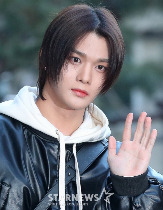 그룹 CIX 배진영이 26일 오전 서울 영등포구 여의도동 KBS 신관홀에서 진행된 KBS2 '뮤직뱅크' 리허설에 참석하며 포즈를 취하고 있다. 2024.01.26 /사진=김창현