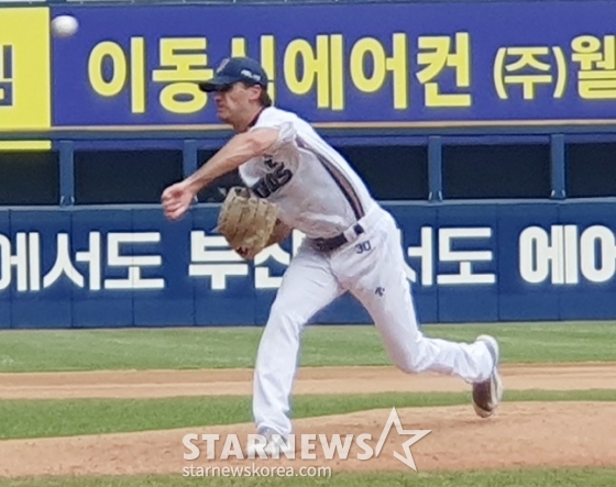 NC 카일 하트가 14일 창원 SSG전을 앞두고 라이브 피칭을 하고 있다. /사진=양정웅 기자