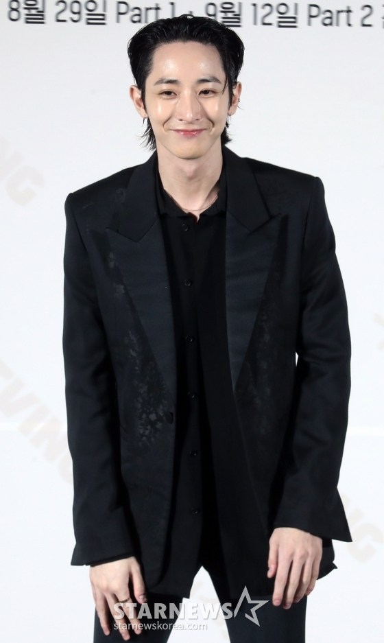 배우 이수혁이 27일 오후 서울 용산CGV에서 열린 TVING 오리지널 '우씨왕후' 제작발표회에 참석해 포즈를 취하고 있다. 드라마 '우씨왕후'는 갑작스러운 왕의 죽음으로 왕위를 노리는 왕자들과 권력을 잡으려는 다섯 부족의 표적이 된 왕후가 24시간 안에 새로운 왕을 세우기 위해 사투를 벌이는 추격 액션 사극으로 오는 29일 공개된다. 2024.08.27 /사진=임성균